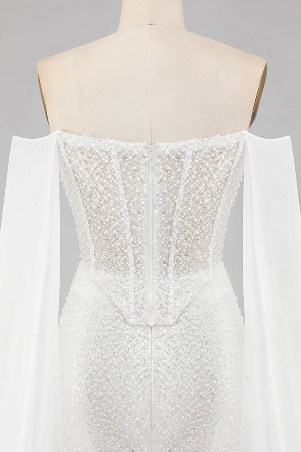 Robe de soirée longue sirène blanche à perles avec paillettes et cape - Image 7