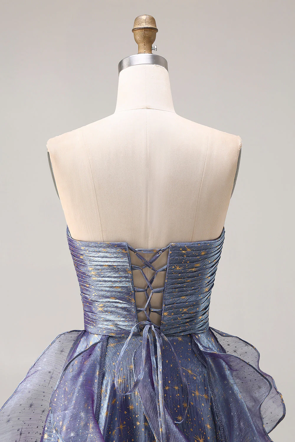 Robe longue de bal de bal bleu poussiéreux bretelière, sans bretelles florales à volants, avec dentelle dans le dos - Image 5