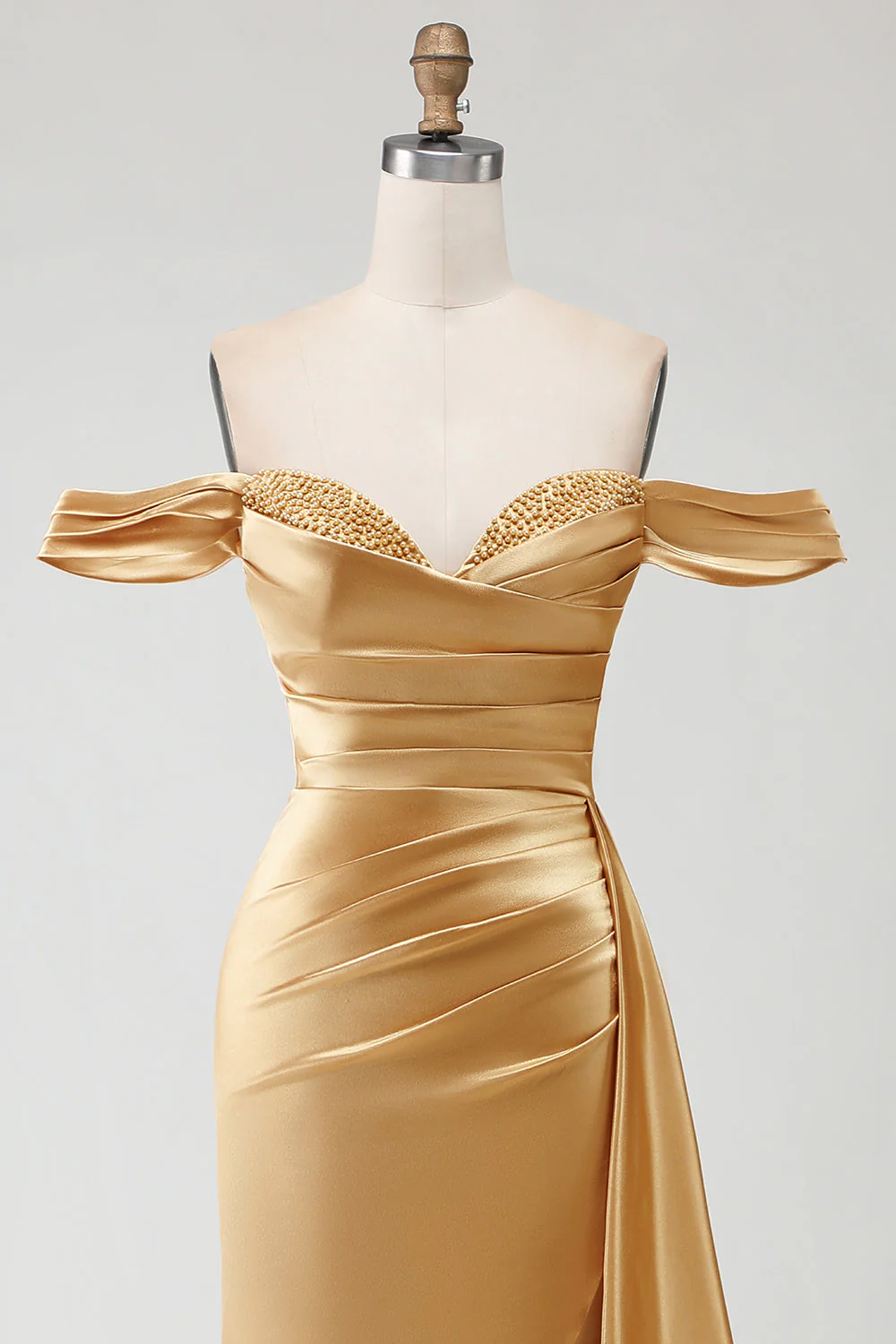 Robe longue de bal de bal satin bleu royal plissée aux perles dénudée d’épaules, sirène avec fente - Image 10