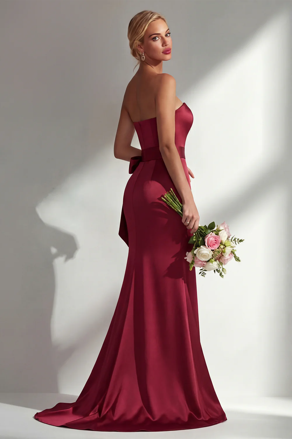 Robe longue de bal de bal satin satin sirène sans bretelles bordeaux avec serpentin - Image 17
