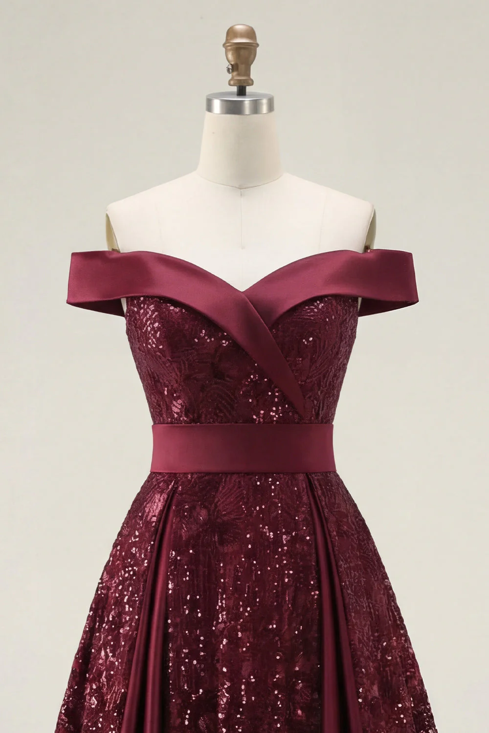 Robe longue de bal de promo à paillettes bourgogne dénudée - Image 5