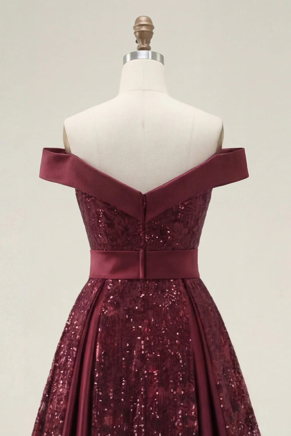 Robe longue de bal de promo à paillettes bourgogne dénudée - Image 6
