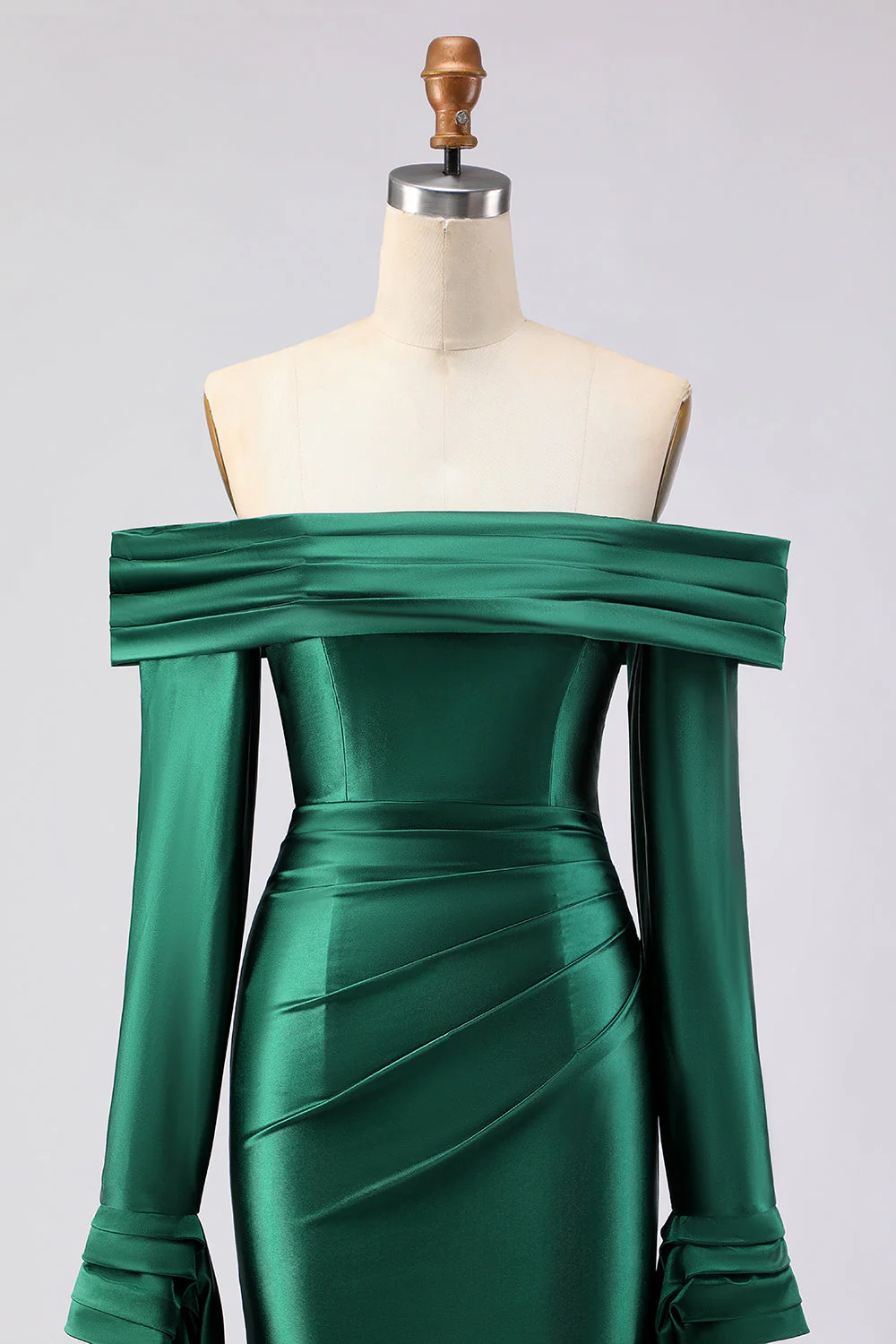 Robe longue de bal en satin vert foncé à épaules dénudées, manches longues - Image 4
