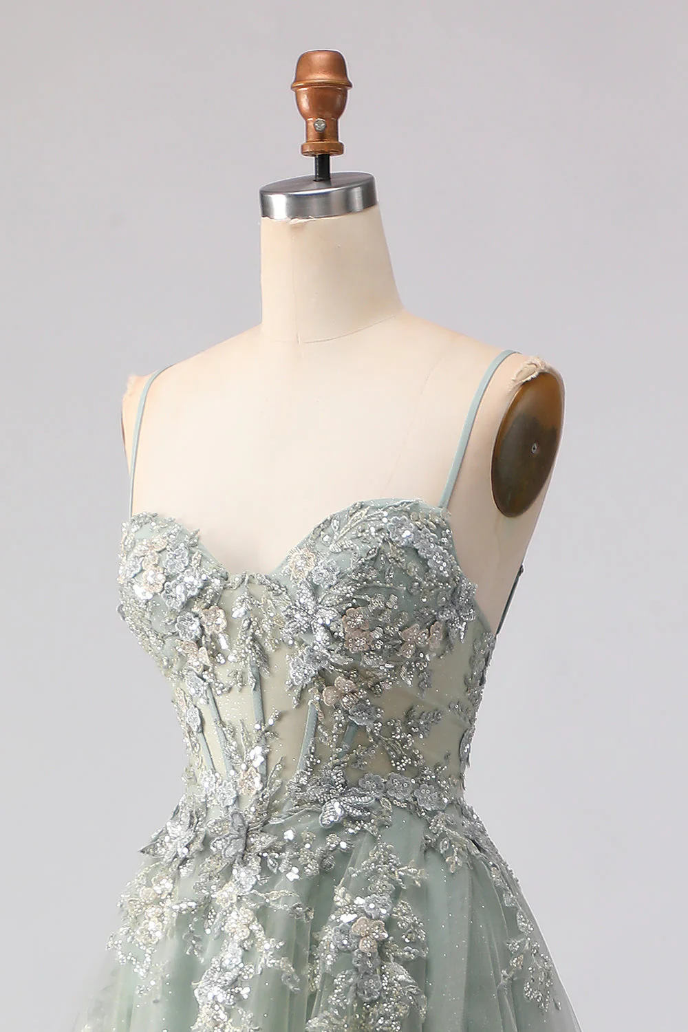 Robe de soirée longue champagne en tulle perlé et pailleté coupe A avec fente latérale - Image 14