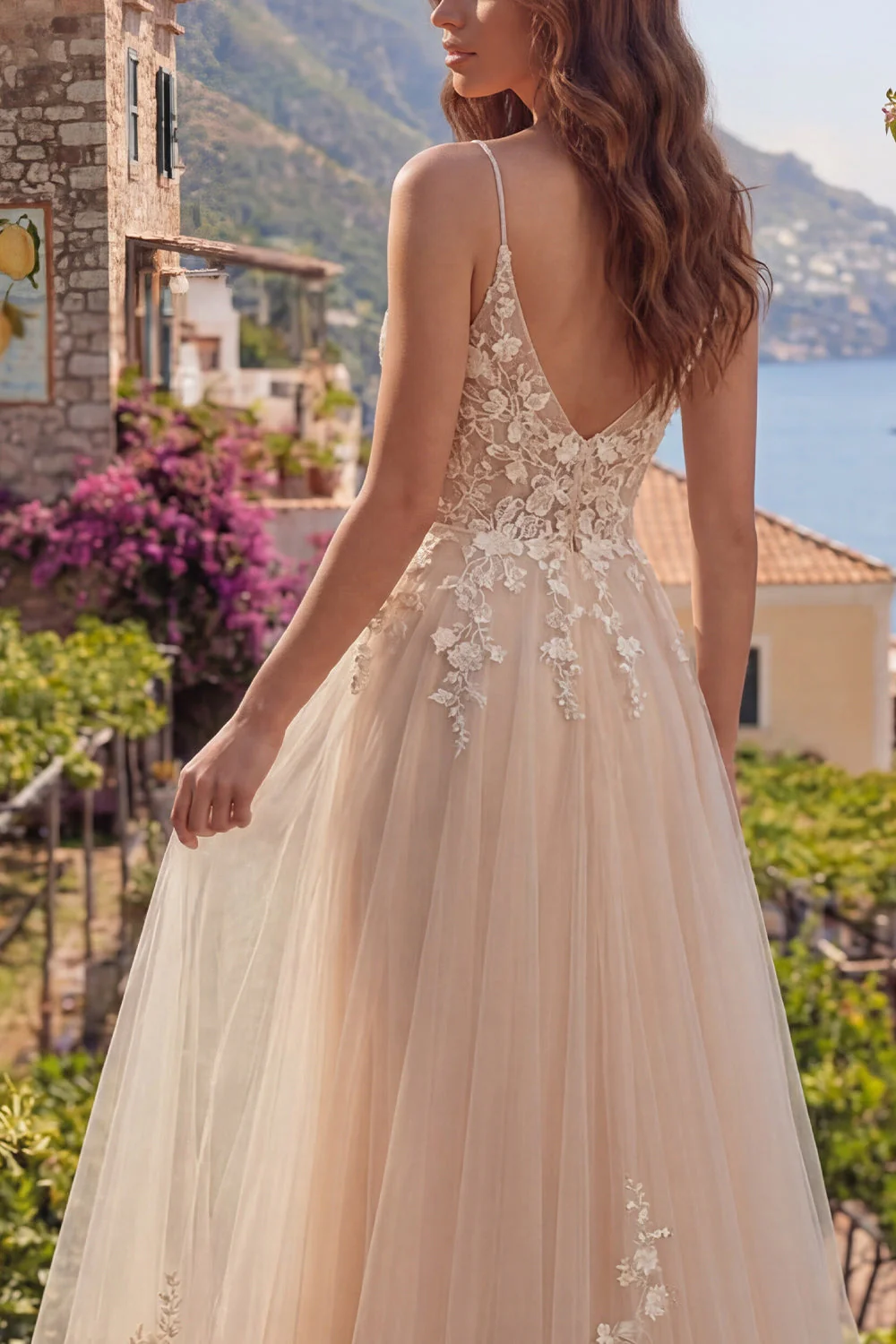 Robe longue de bal longue en tulle en ligne A en champagne avec appliqués - Image 4