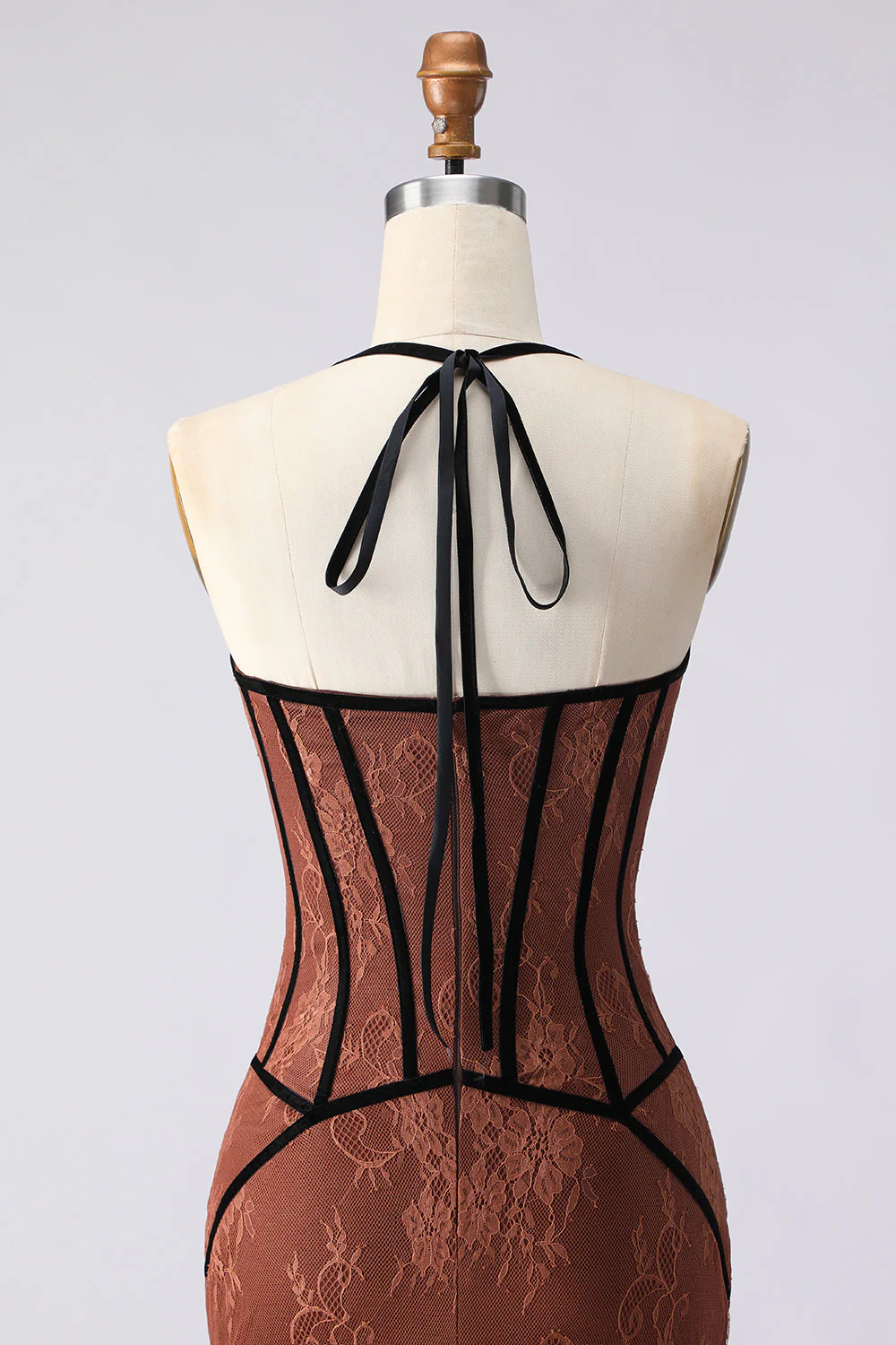Robe longue de bal marron sirène en halter avec dentelle - Image 5