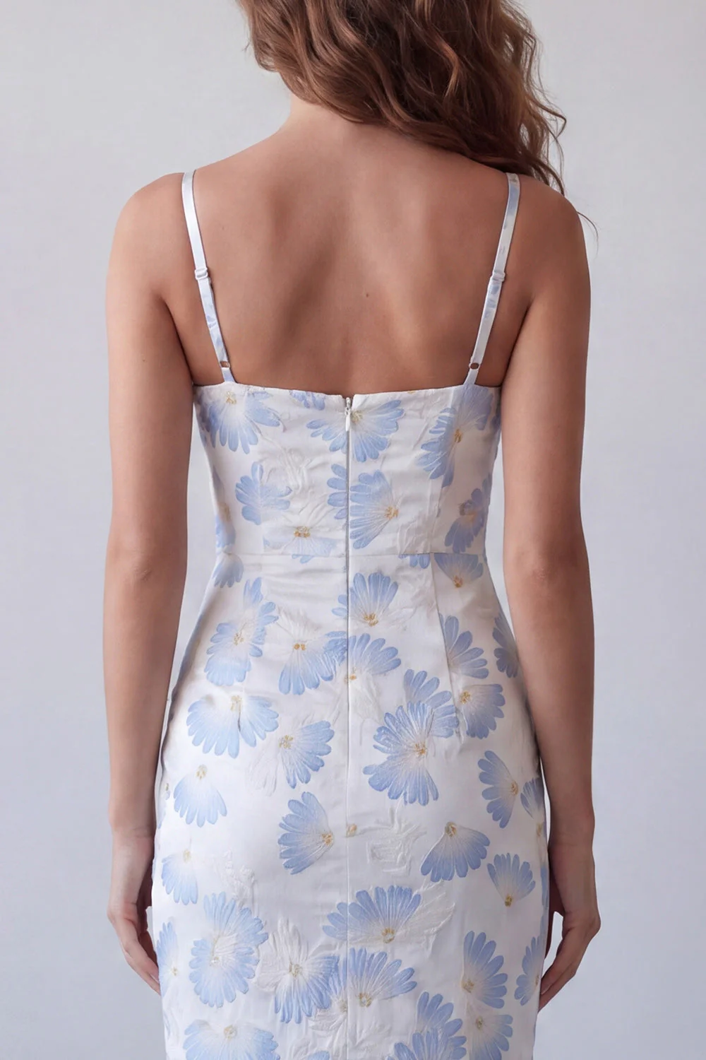 Robe longue de cérémonie à bretelles fines bleu clair à bretelles fines - Image 4