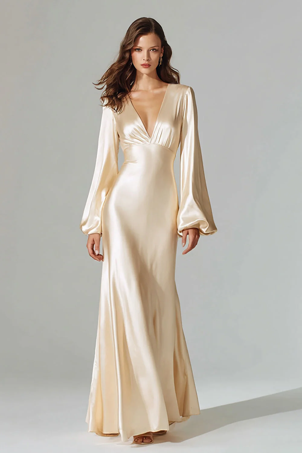 Robe longue de cérémonie longue à décolleté en satin à col en V champagne