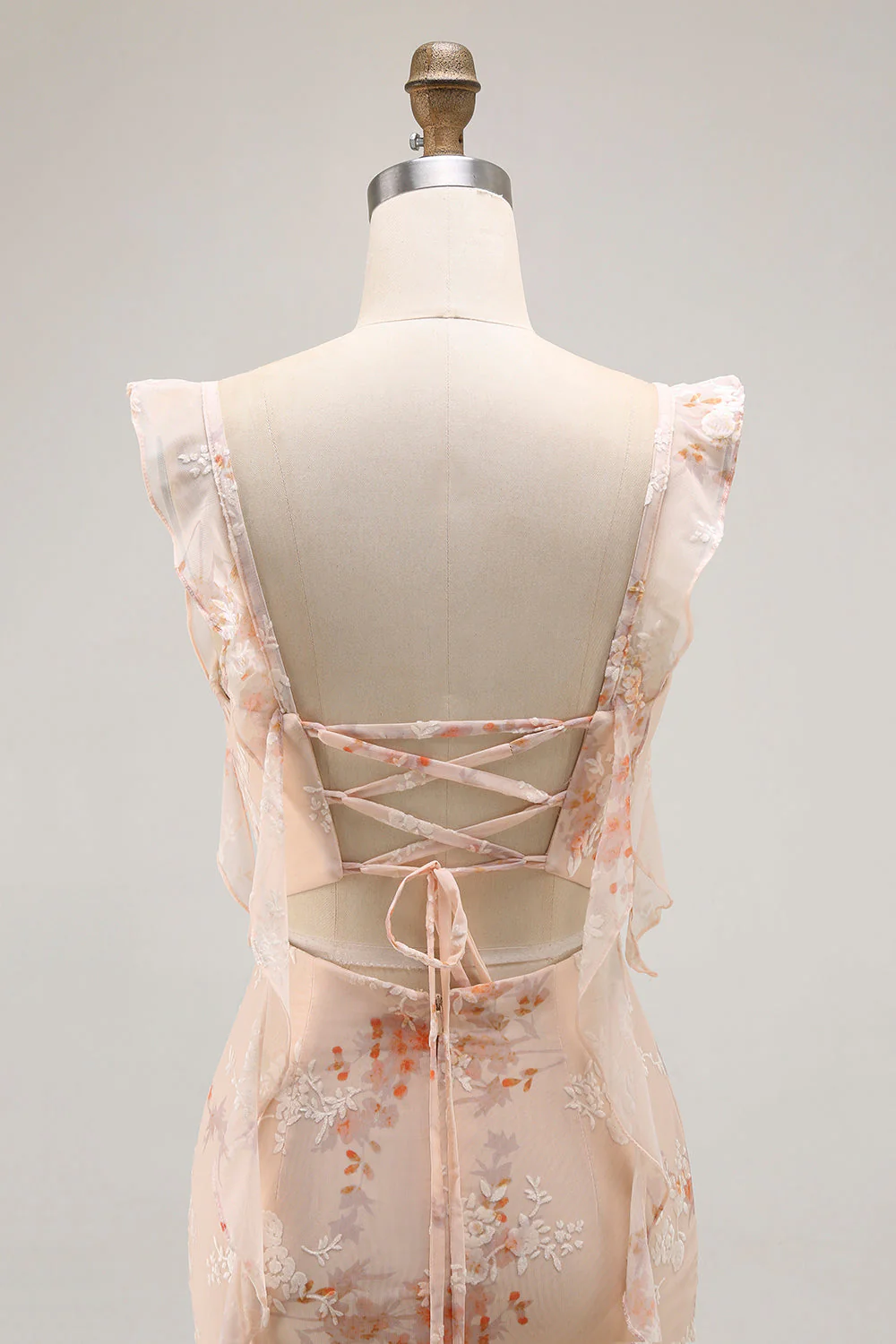 Robe longue de demoiselle d’honneur gaine florale champagne avec fente - Image 5