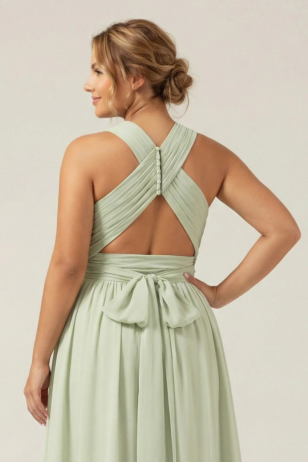 Robe longue de demoiselle d’honneur plissée en chiffon Sage A Dusty Line avec fente - Image 4