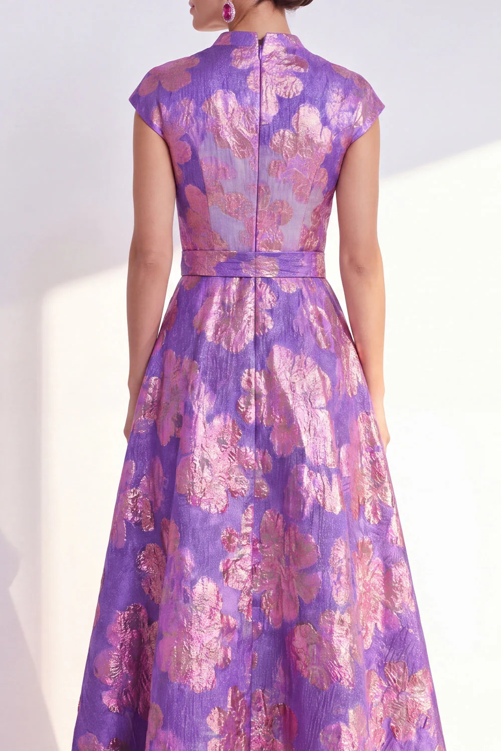 Robe longue de la mère de la mariée à longues manches en A-Line fleur en V et longueur marine - Image 8
