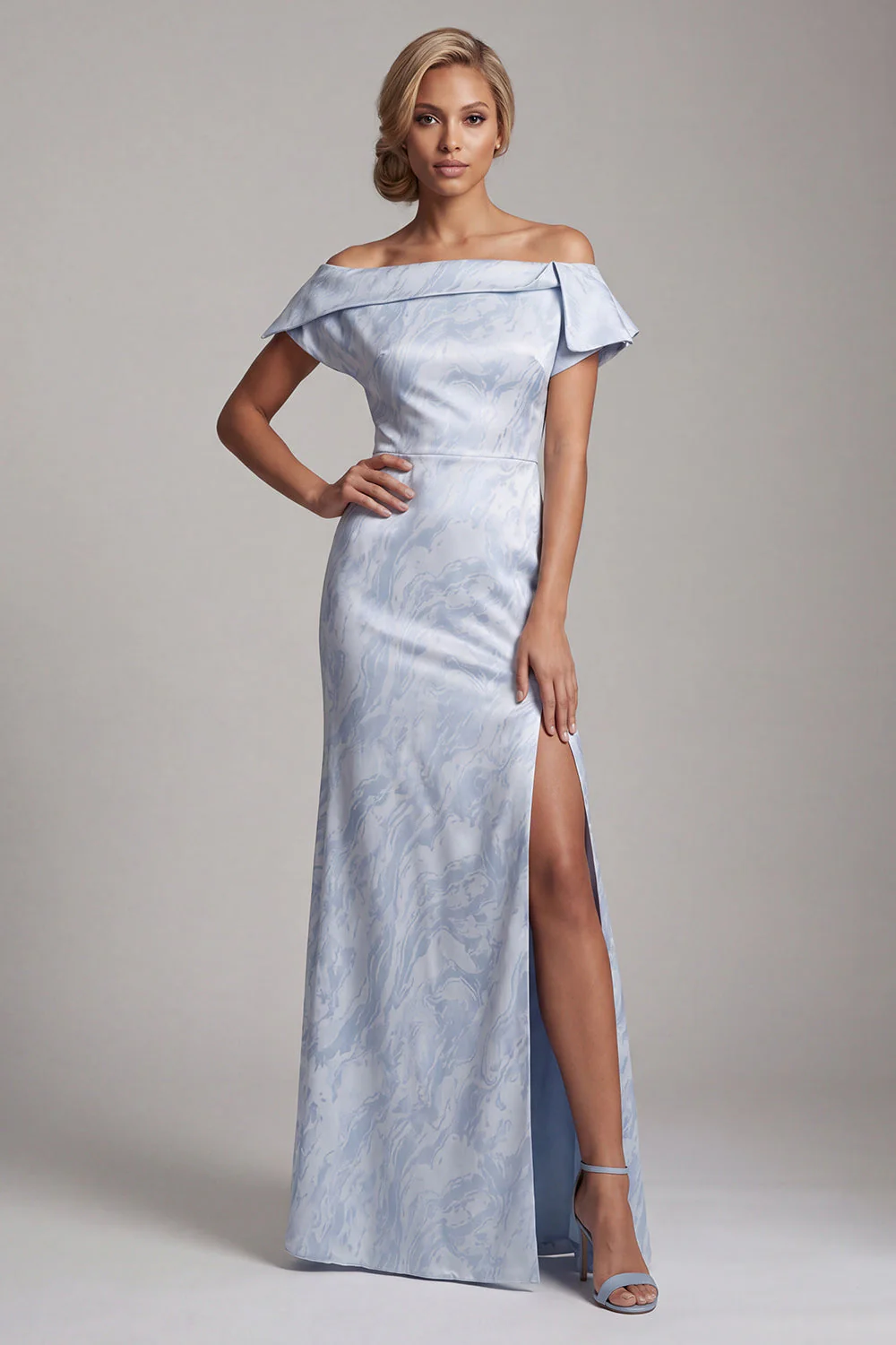 Robe longue de la mère de la mariée en forme de sirène bleu ciel avec fente - Image 3