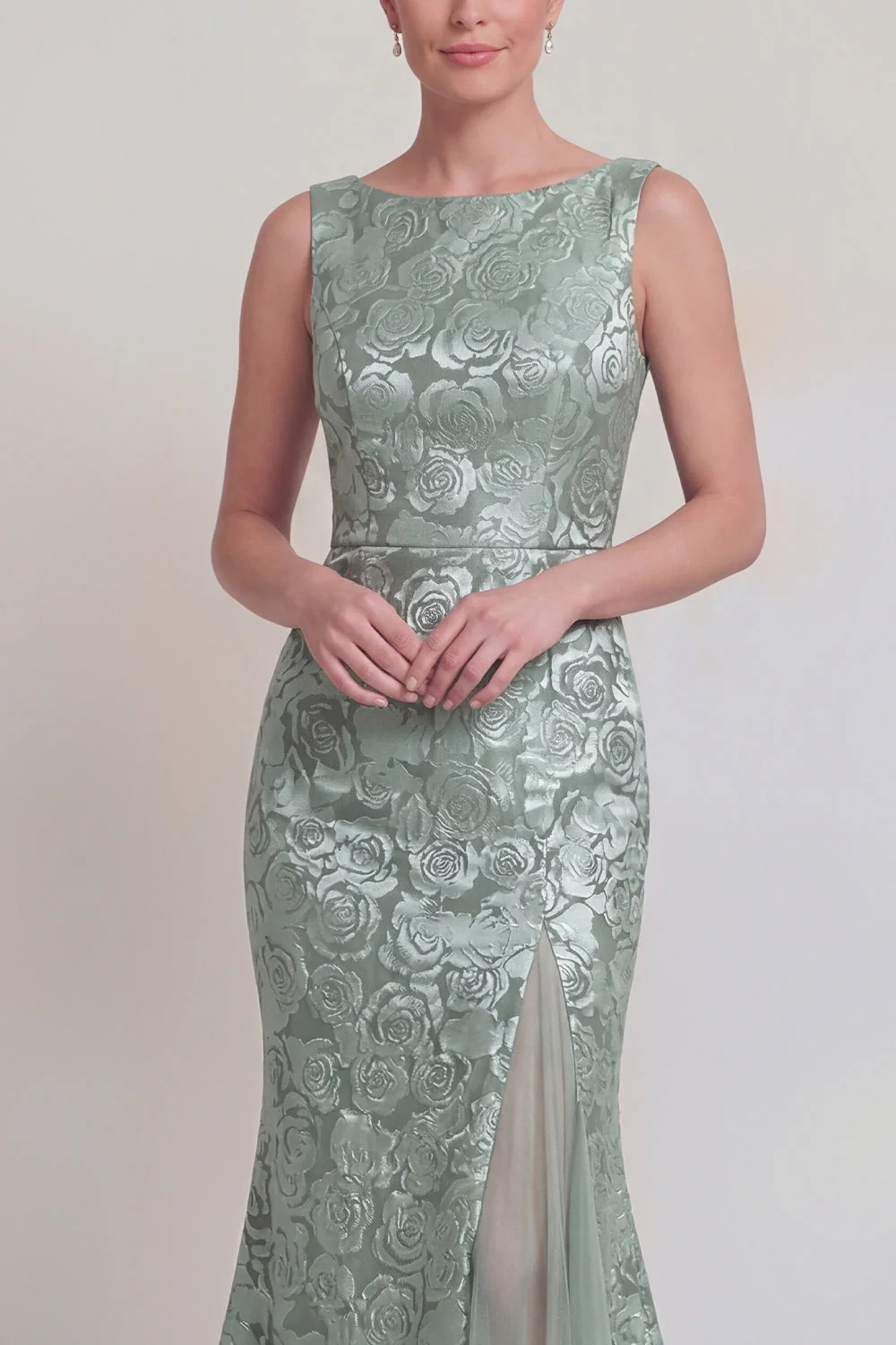 Robe longue de la mère de la mariée en mer à col fleuri vert foncé et fente - Image 16