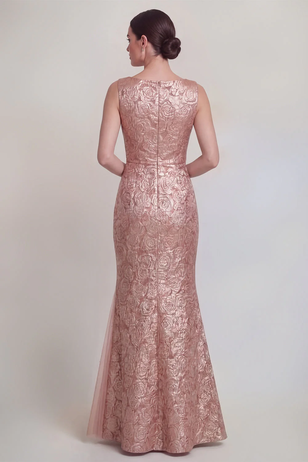 Robe longue de la mère de la mariée en mer à col fleuri vert foncé et fente - Image 8