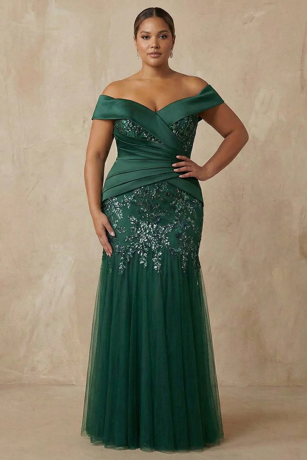 Robe longue de la mère de la mariée en sirène vert foncé dénudée avec des sequins - Image 2