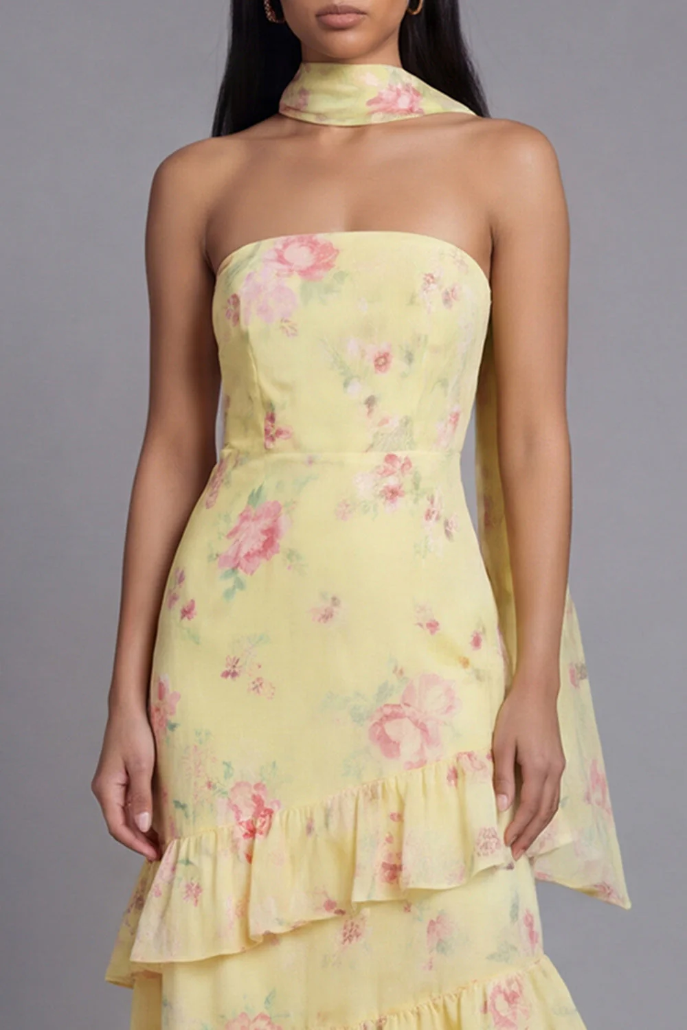 Robe longue de mariage invitée longue à motifs de mariage blanche blanche rose en chiffon et écharpe de col - Image 9