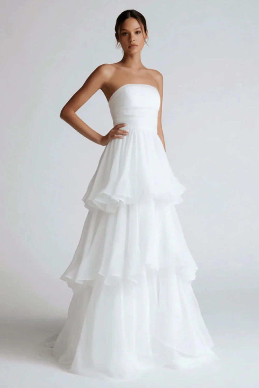 Robe longue de réception de mariage en mousseline de soie blanche sans bretelles