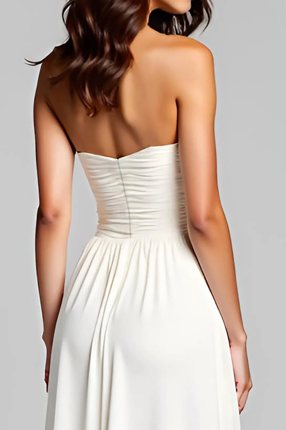 Robe longue formelle froncée sans bretelles blanche fourreau - Image 4