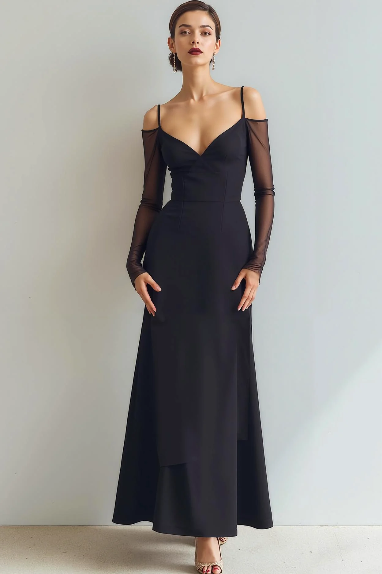 Robe longue formelle noire fourreau à épaules froides avec manches