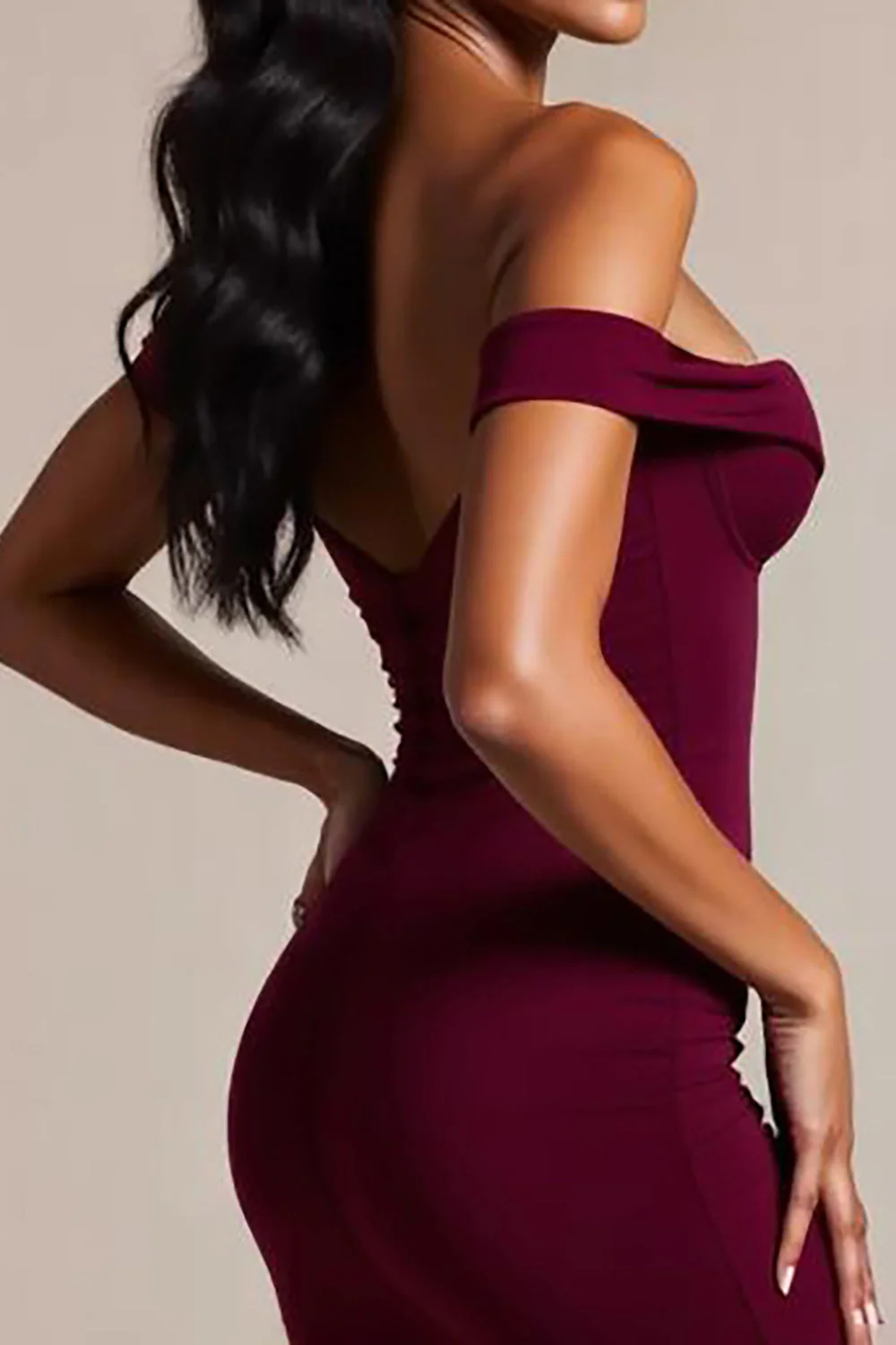 Robe longue formelle sirène bordeaux à épaules dénudées - Image 4