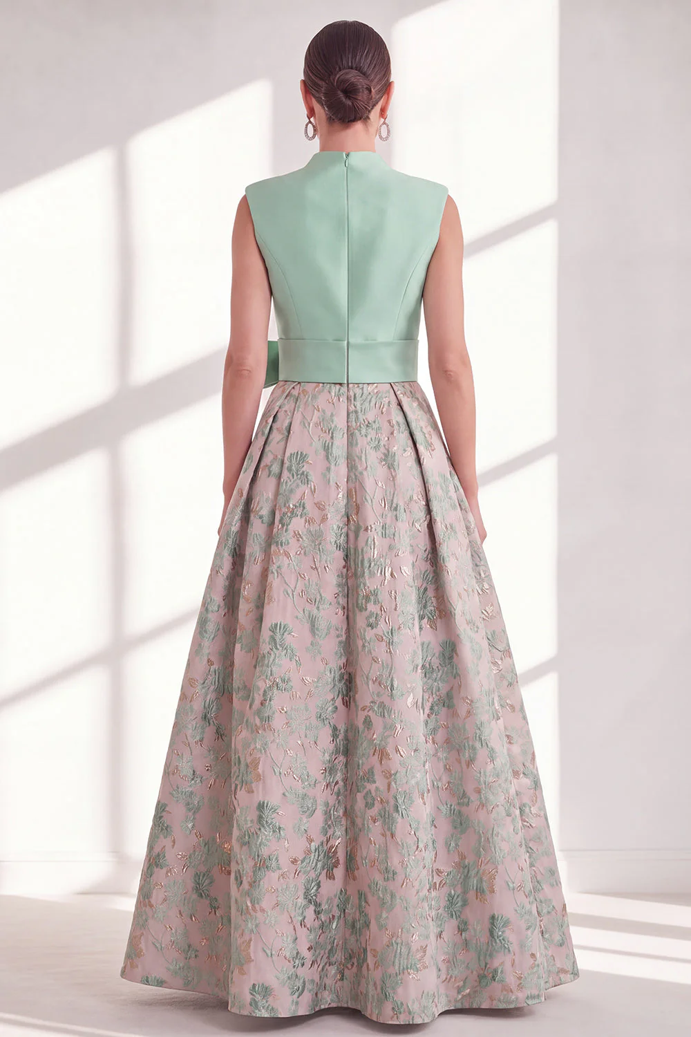 Robe longue marme de la mariée bleue à col en V à col en V avec un nœud - Image 6
