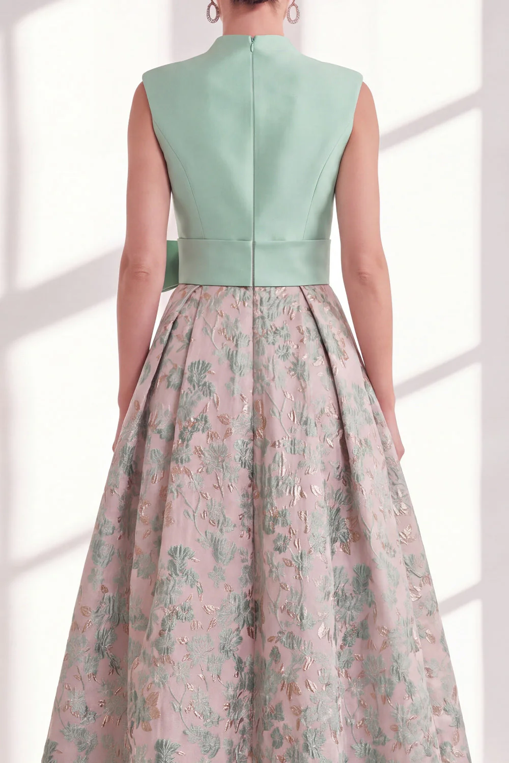 Robe longue marme de la mariée bleue à col en V à col en V avec un nœud - Image 8