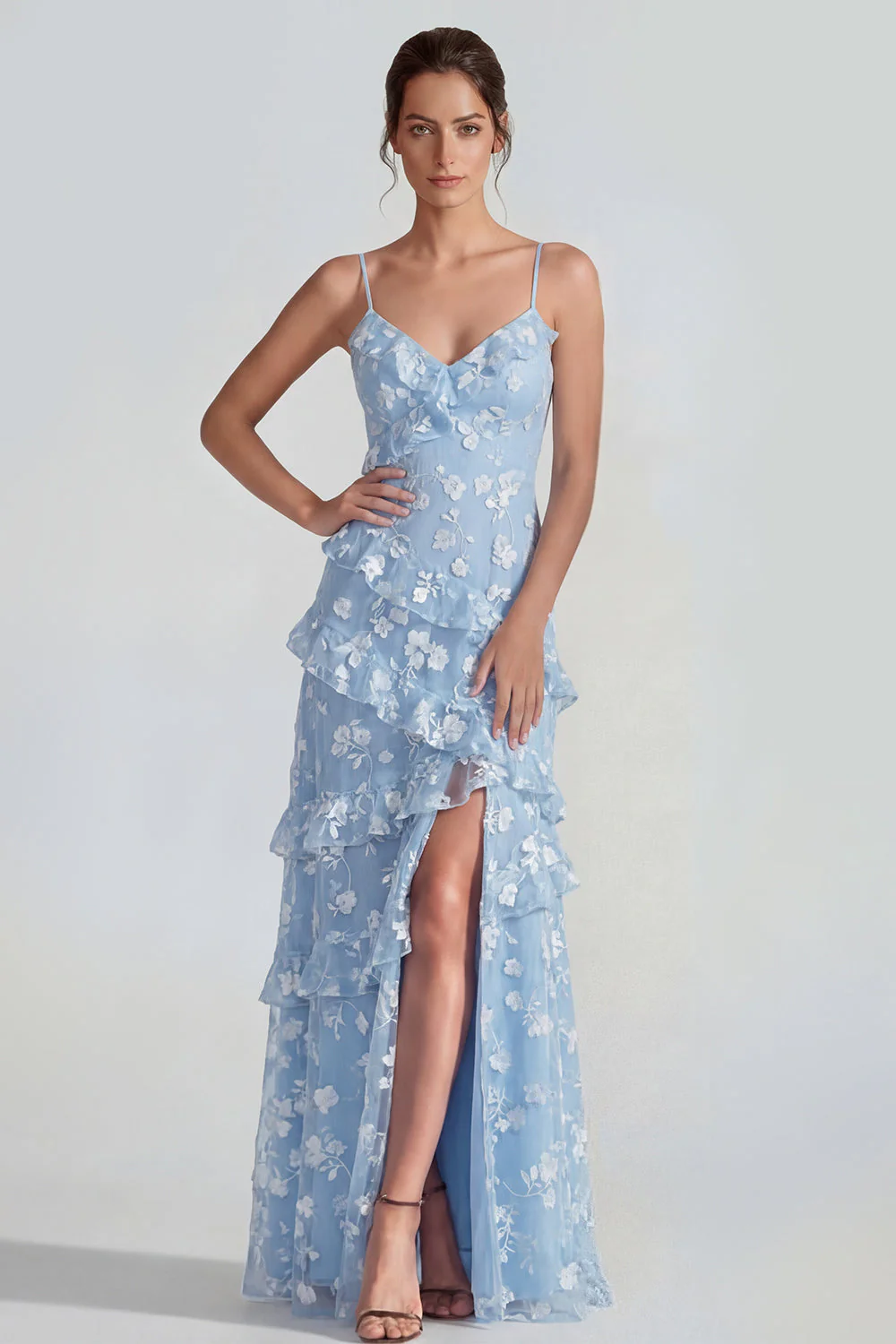Robe Maxi à bretelles fines florales lilas Shearh avec volants et fente - Image 10