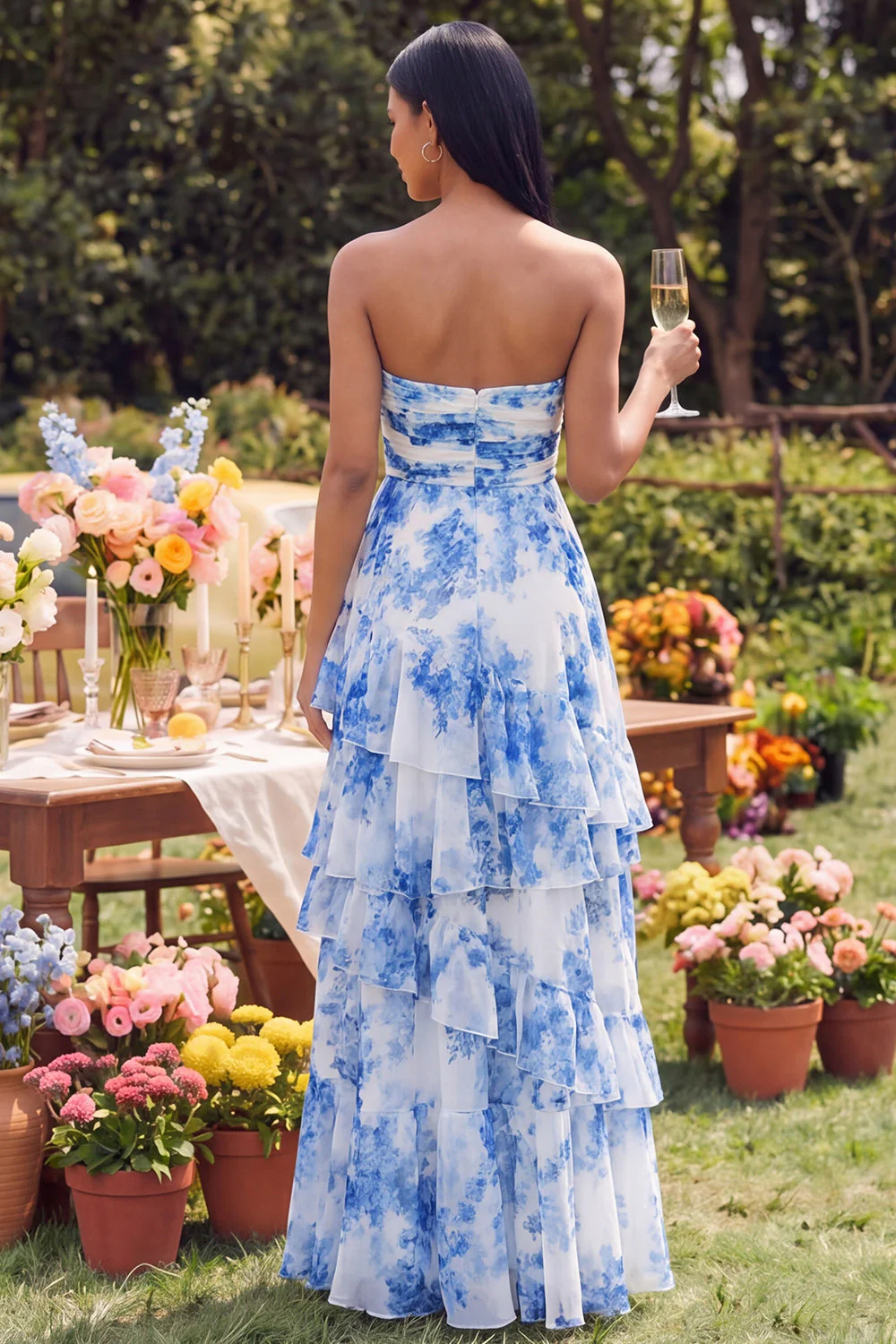 Robe Maxi à volants blanche, bleue, fleurie sans bretelles A Line - Image 2