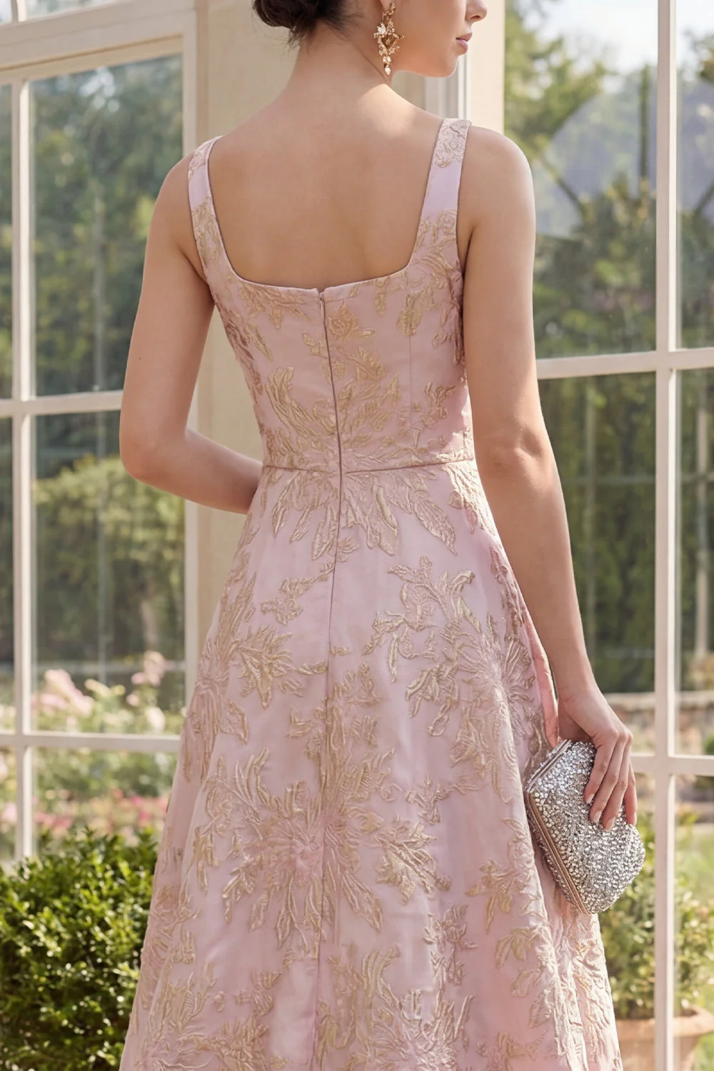 Robe Maxi Fleur Jacquard à col carré à longueur A en blush - Image 4