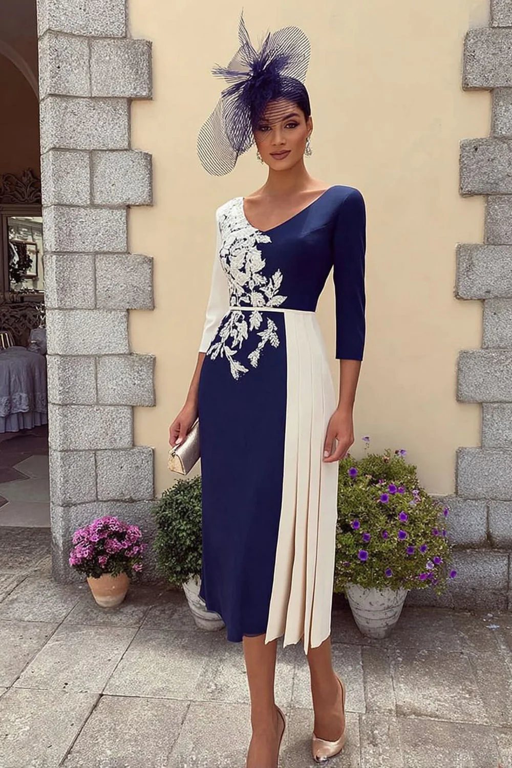 Robe mère de la mariée à col en V en ligne marine