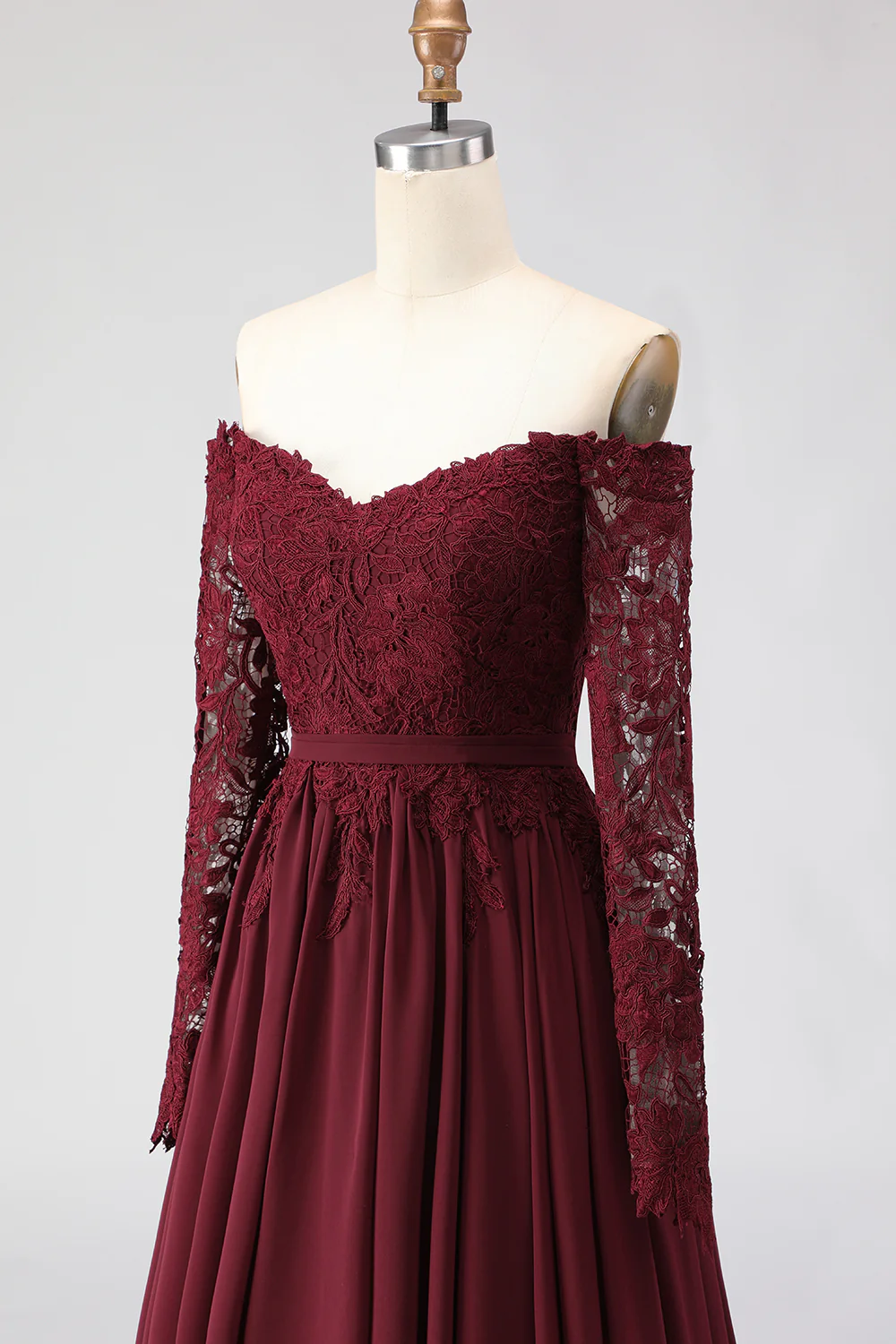 Robe mère de la mariée en laçon en lache Cabernet à la ligne A - Image 6