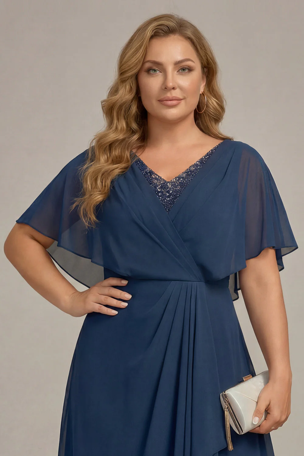 Robe mère de la mariée en mousseline marine à col en V et taille grande taille en mousseline - Image 4
