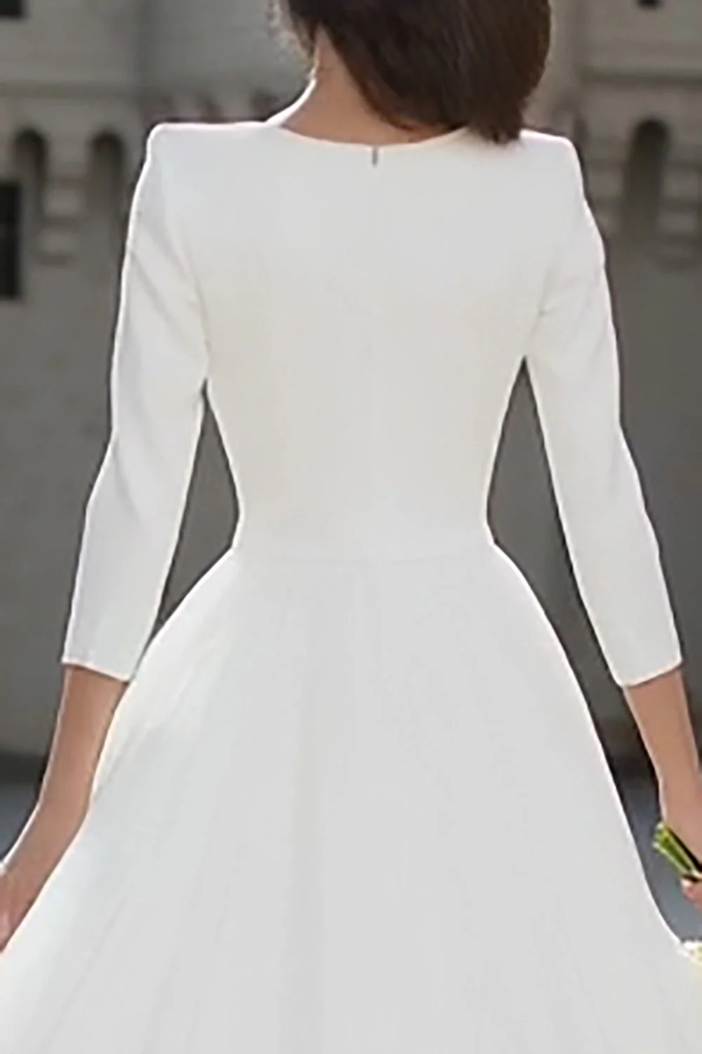 Robe de fiançailles midi ivoire trapèze à col V élégant - Image 4