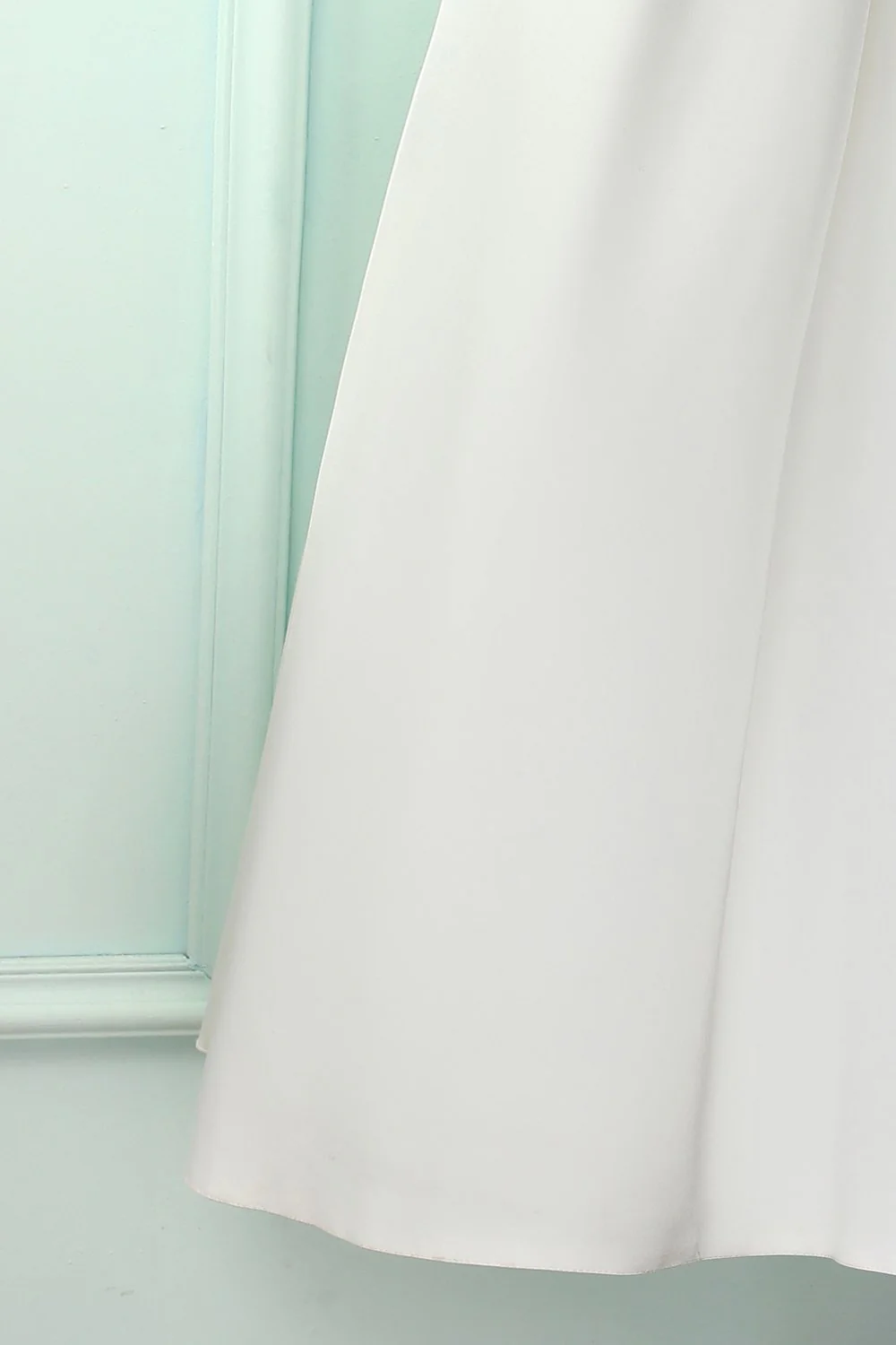 Robe d'été blanche mi-longue à bretelles fines - Image 8