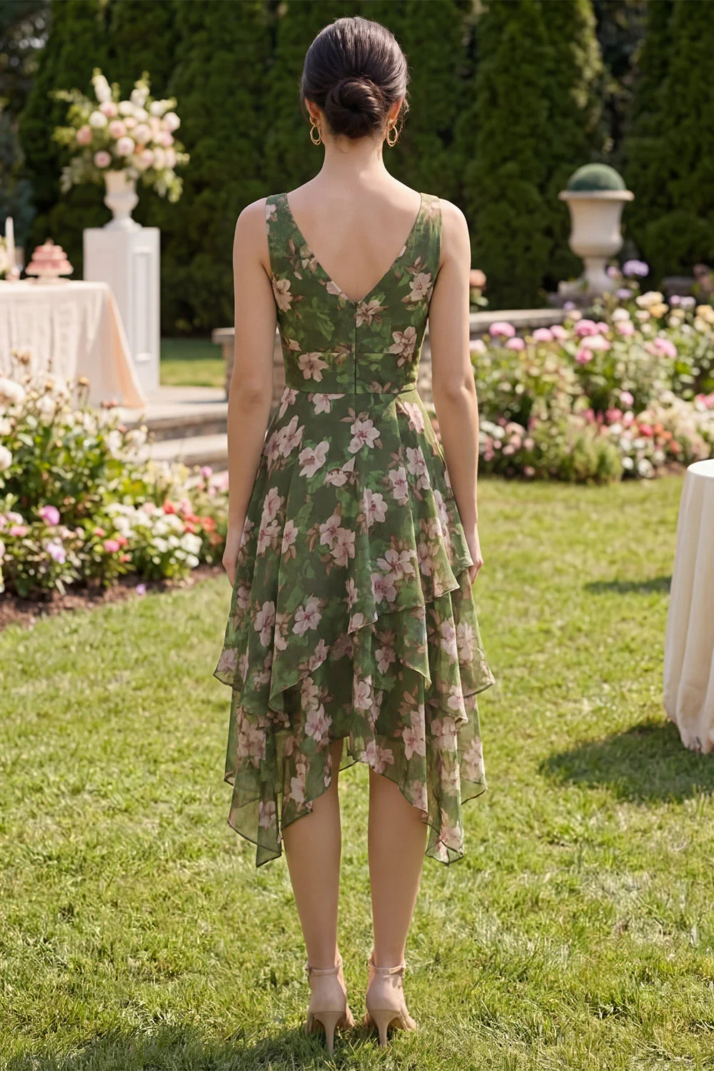 Robe Midi à fleurs vert foncé à col en V à ligne asymétrique avec volants - Image 2