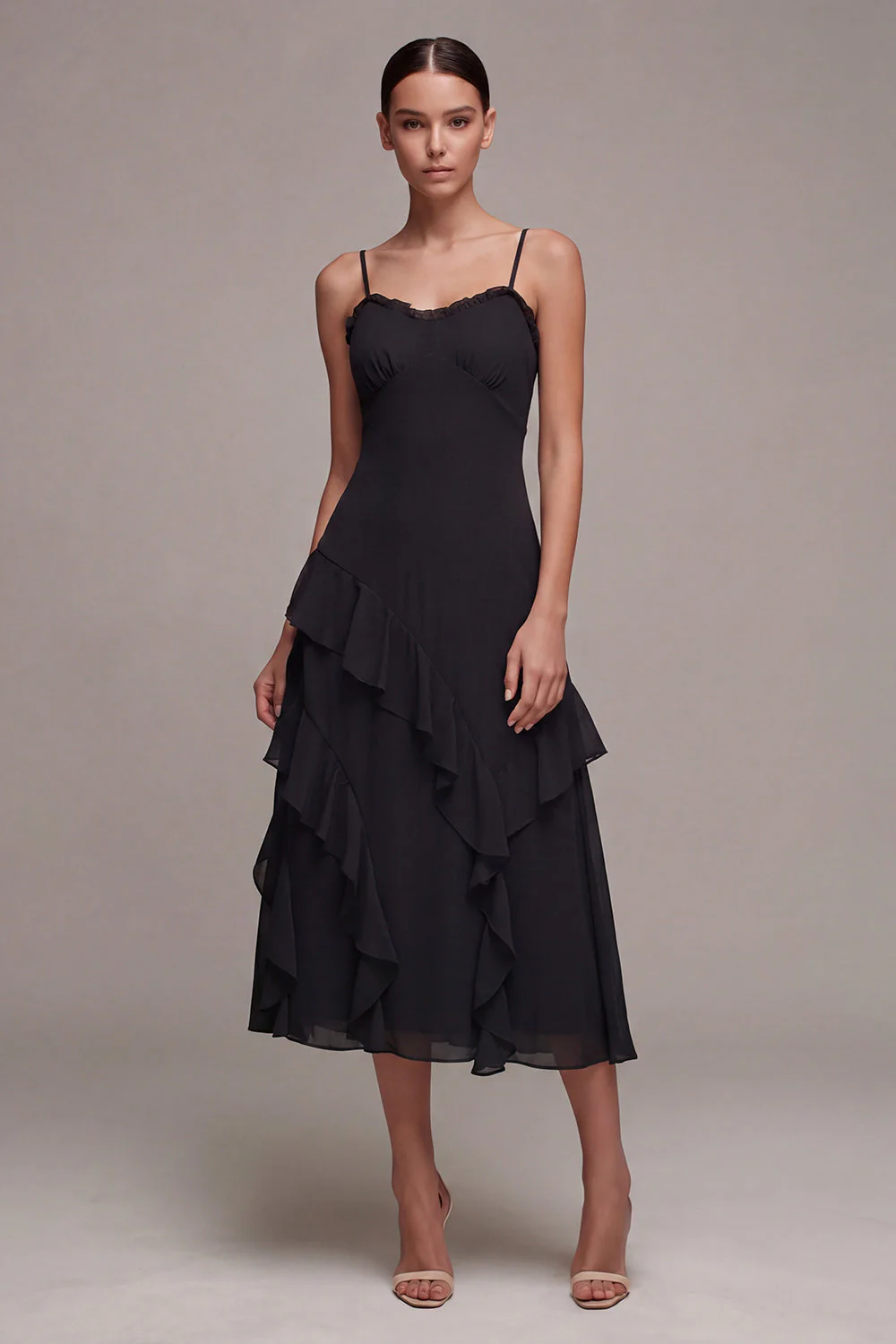 Robe midi black tie à bretelles fines A avec volants