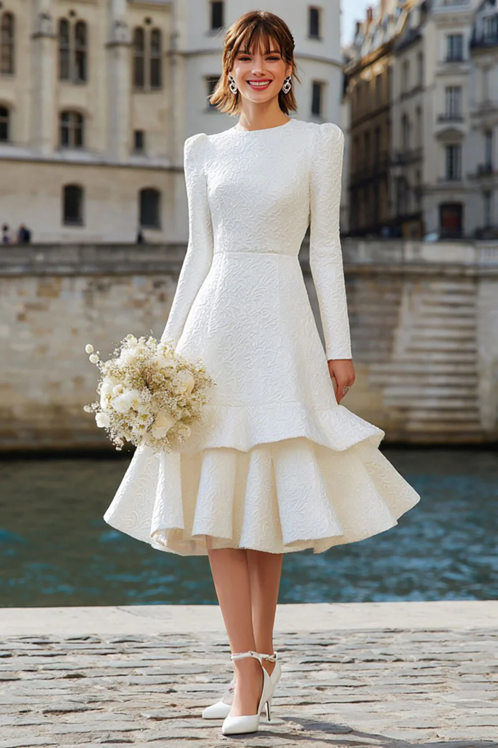 Robe midi de fiançailles à manches longues à col rond ivoire