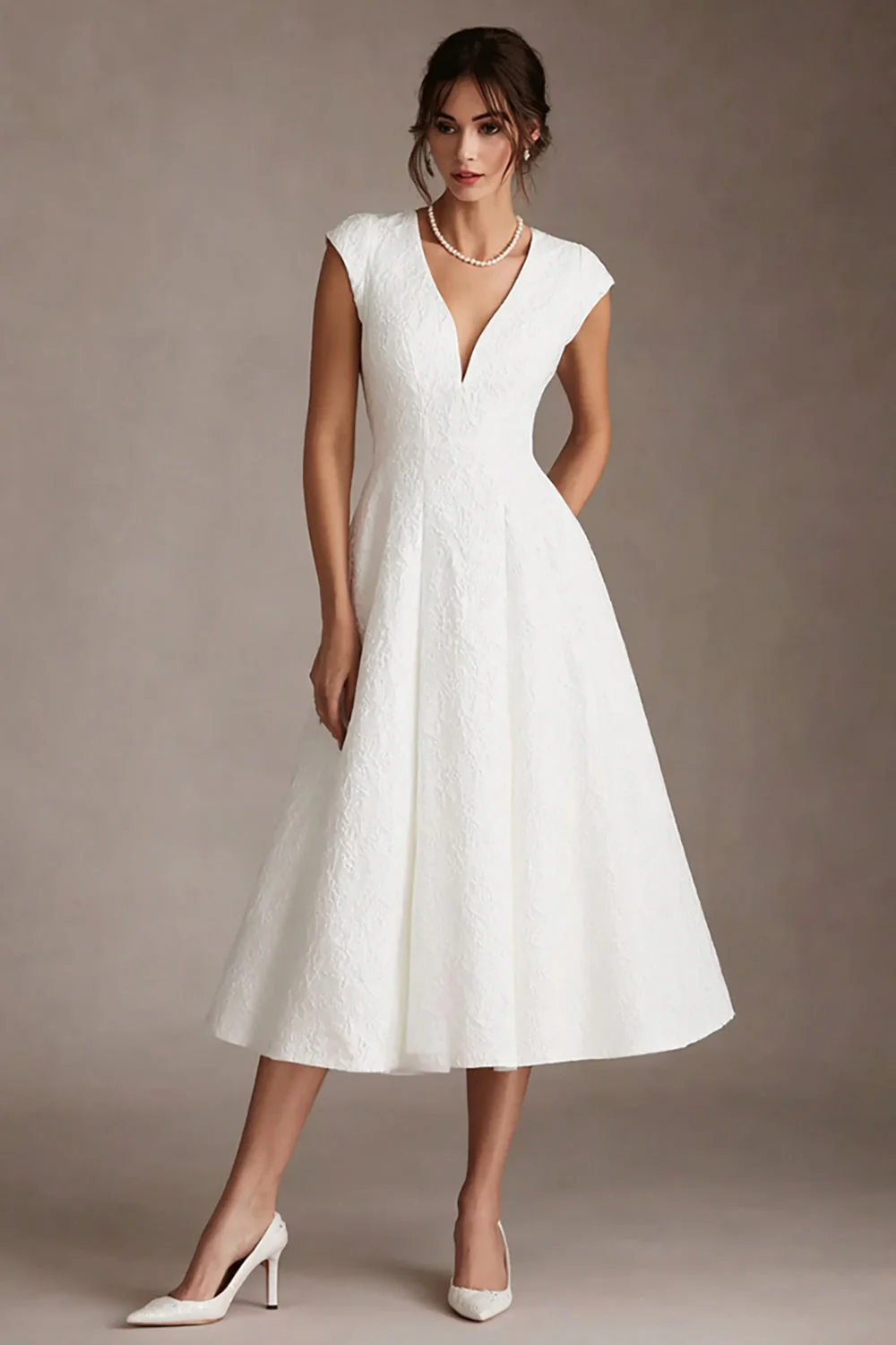 Robe midi de fiançailles en jacquard blanc à col en V