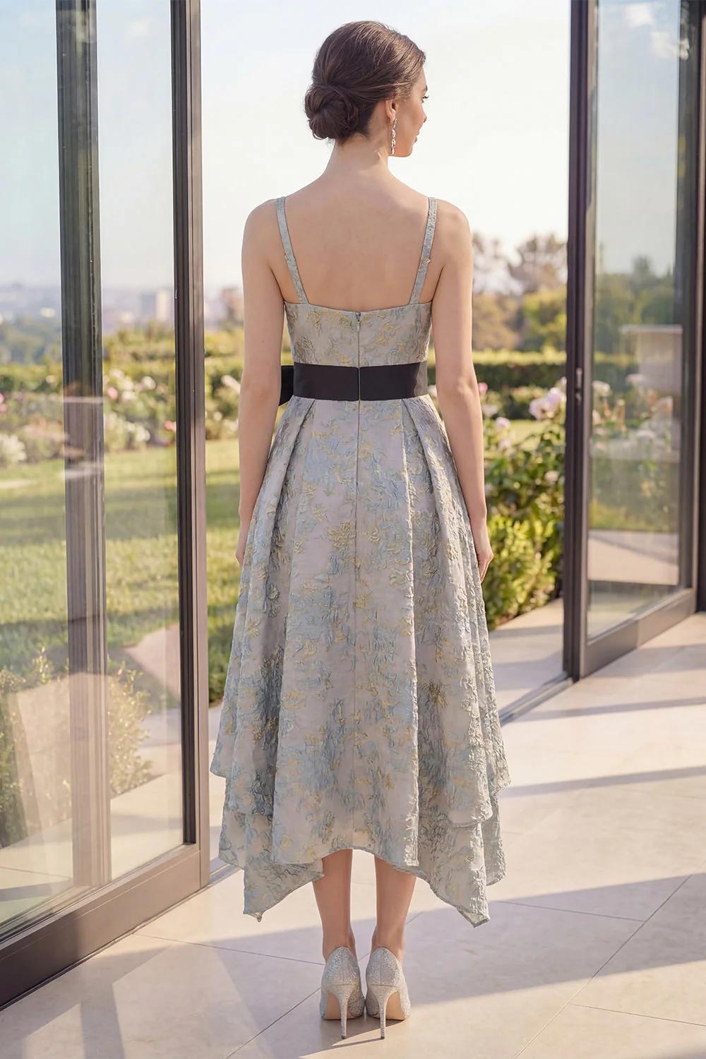 Robe midi fleurie asymétrique à col en V bleu poussiéreux Jacquard avec nœud - Image 2