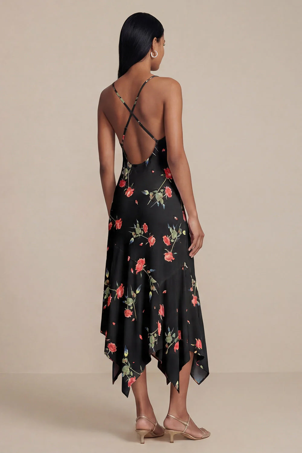 Robe midi fleurie noire en mousseline chiffon à col en V imprimé - Image 2