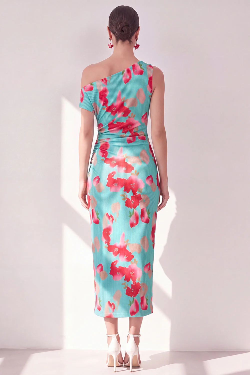 Robe Midi froncée à une épaule à fleur bleue, rouge - Image 2
