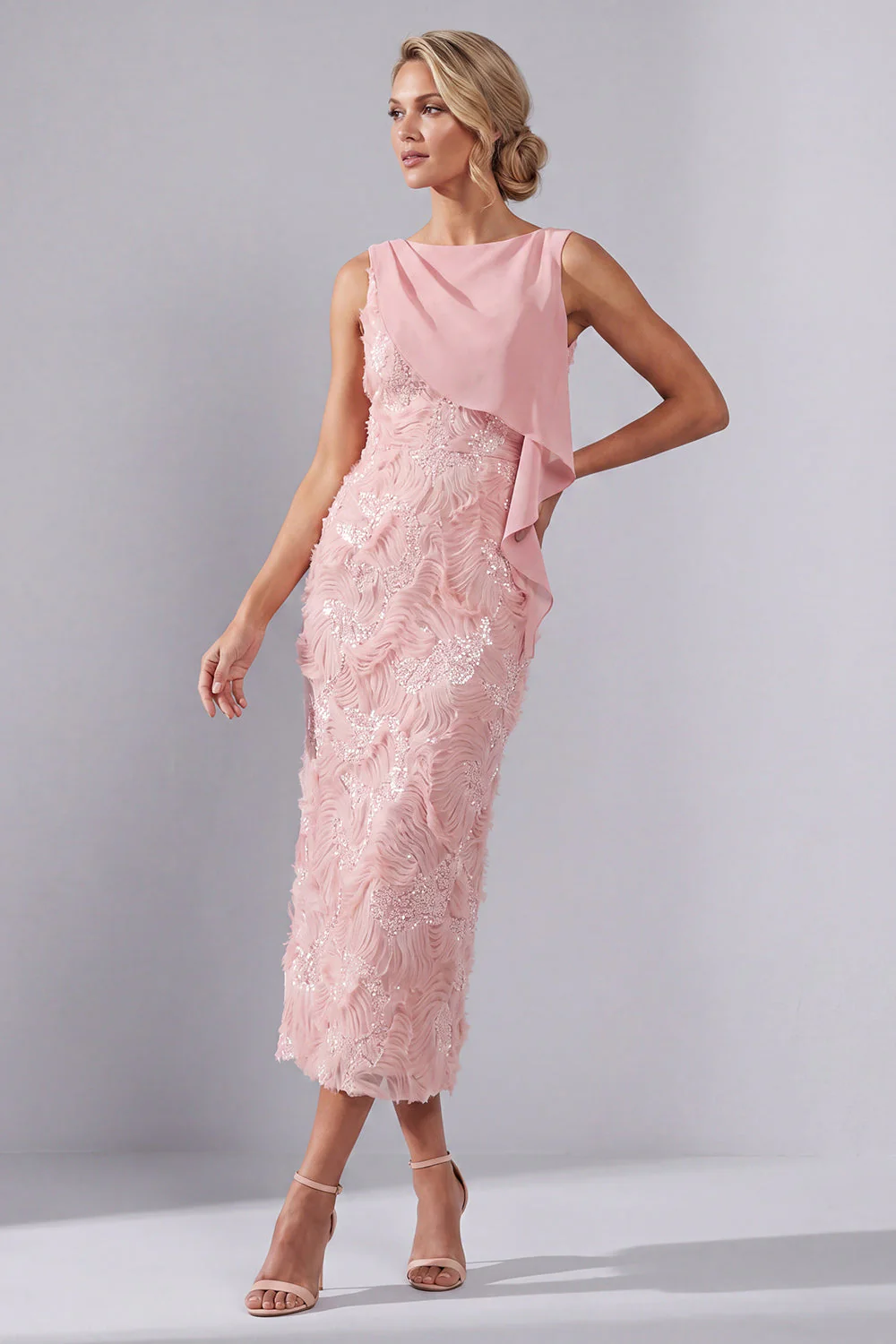 Robe midi midi à col bateau à col bateau à blush - Image 3