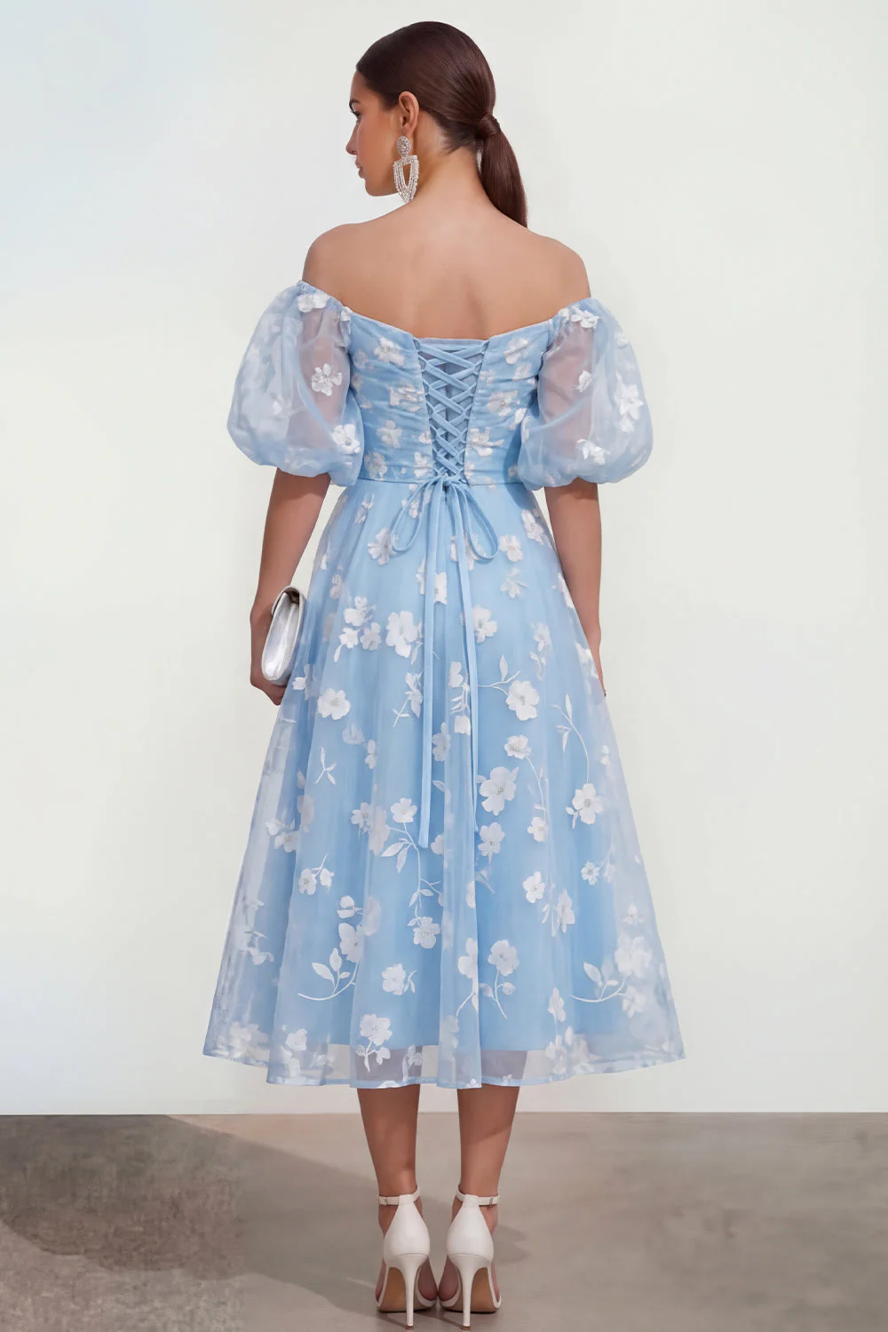 Robe midi midi rose à lignes dénudées, avec dentelle dans le dos - Image 6