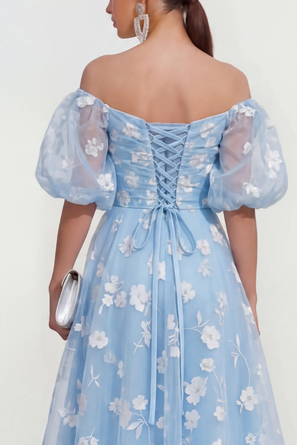 Robe midi midi rose à lignes dénudées, avec dentelle dans le dos - Image 8