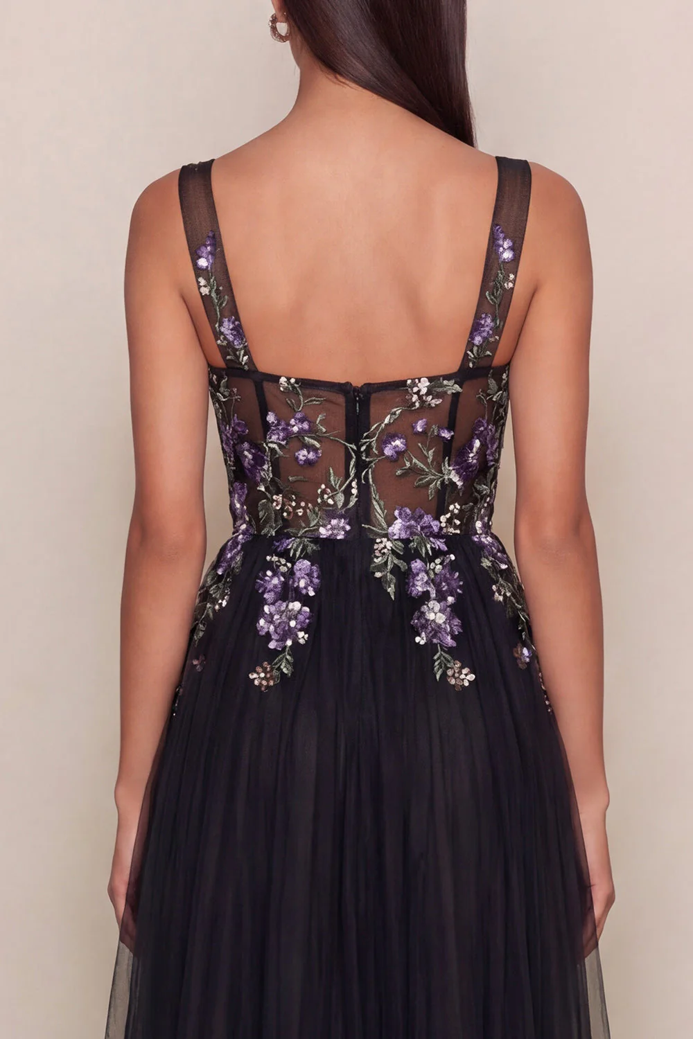 Robe midi noire en tulle à col carré à col carré en ligne A appliquée - Image 4