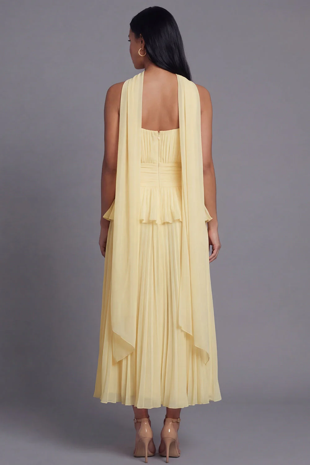 Robe midi plissée plissée à volants A-line Dusty Sage sans bretelles plissées et volants avec écharpe au col - Image 12
