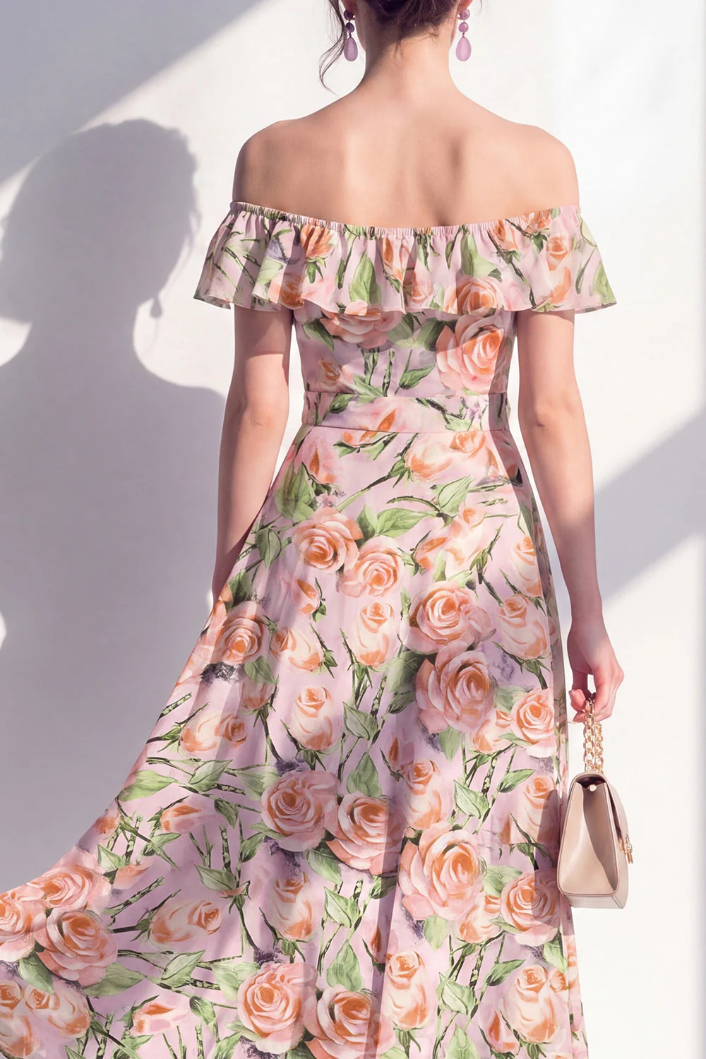 Robe midi rose en ligne A à fleur décollée - Image 4