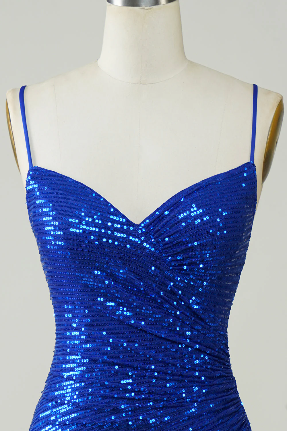 Petite robe blanche moulante à paillettes - Image 6