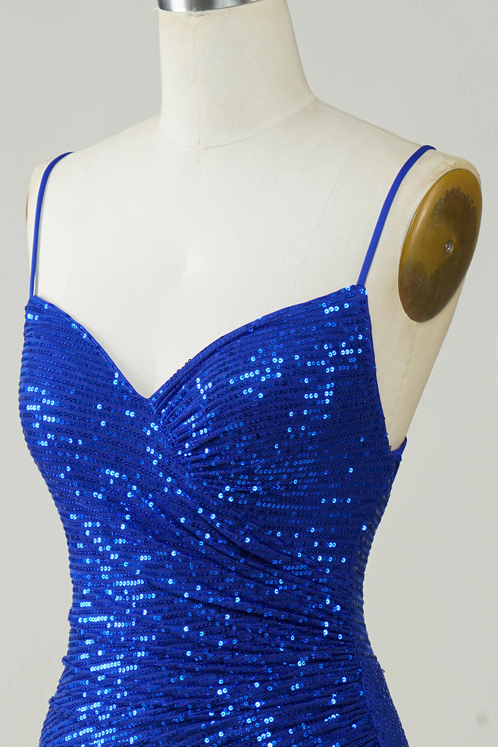 Petite robe blanche moulante à paillettes - Image 8