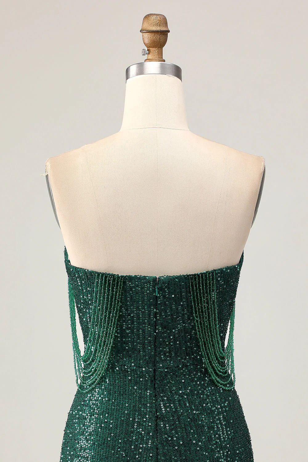 Robe moulante à paillettes vert foncé scintillante à épaules dénudées - Image 7